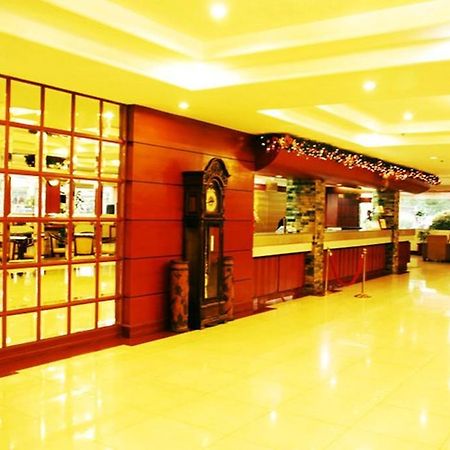 Grand Regal Hotel Bacolod Kültér fotó