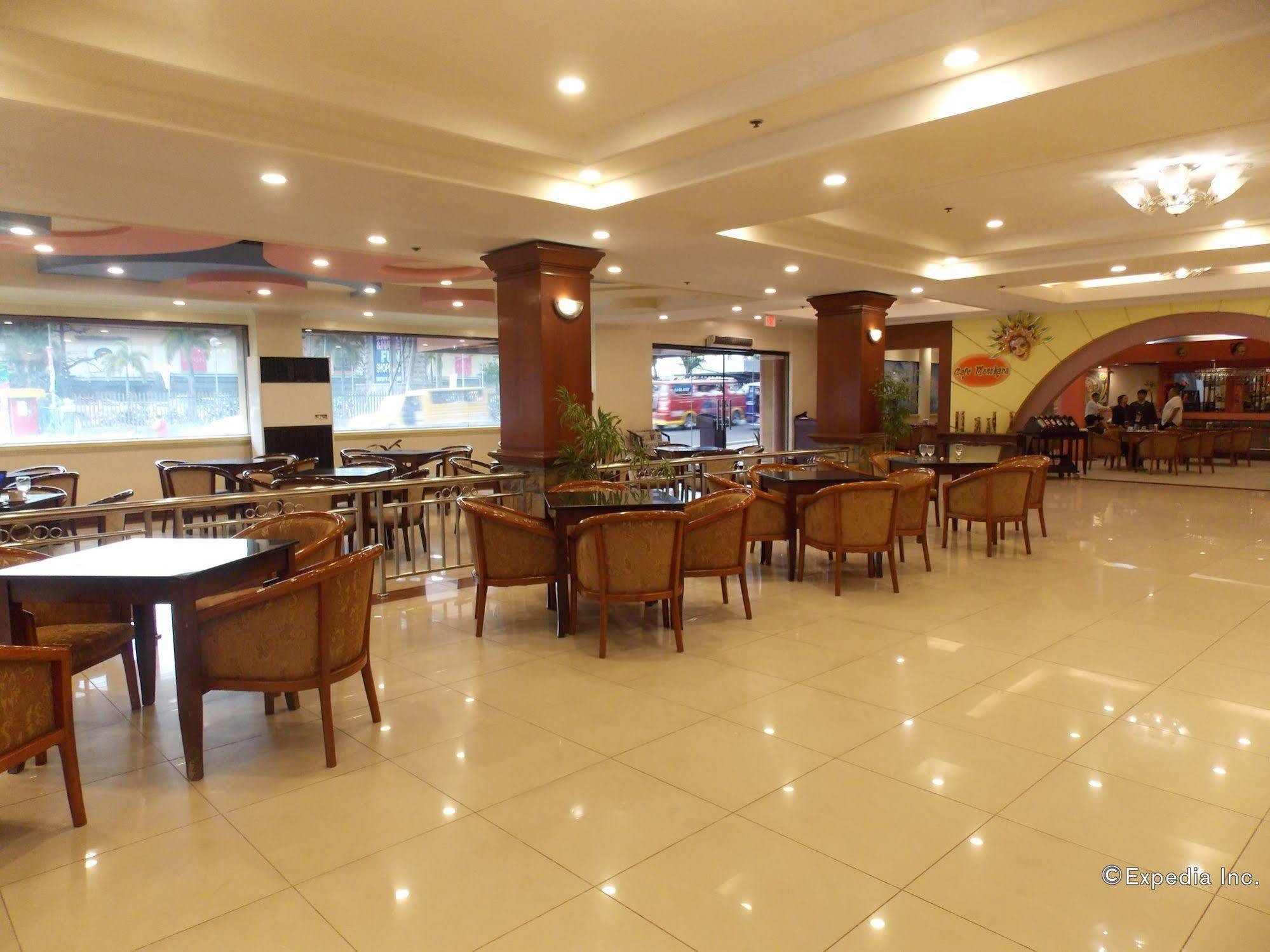 Grand Regal Hotel Bacolod Kültér fotó