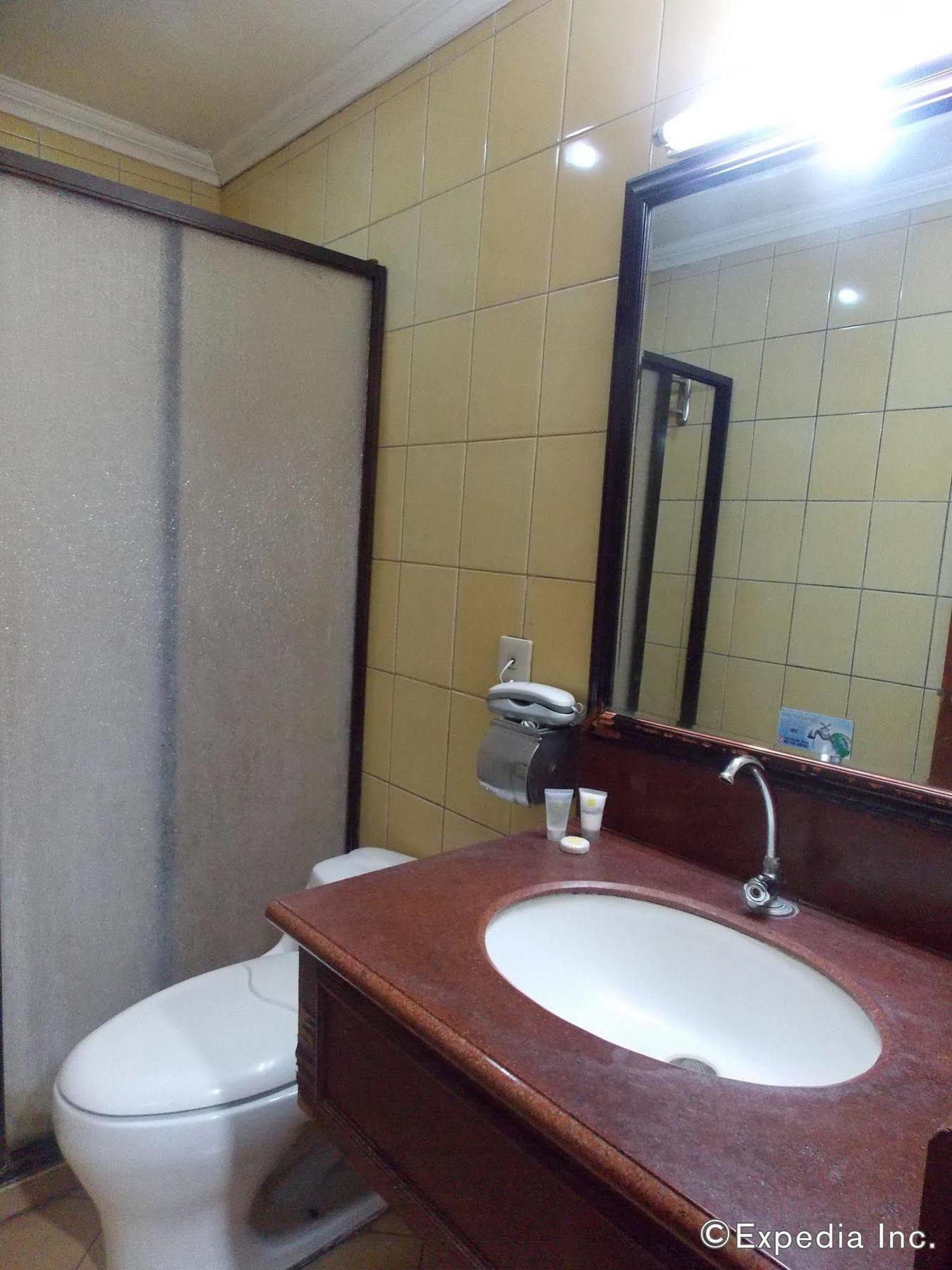 Grand Regal Hotel Bacolod Kültér fotó