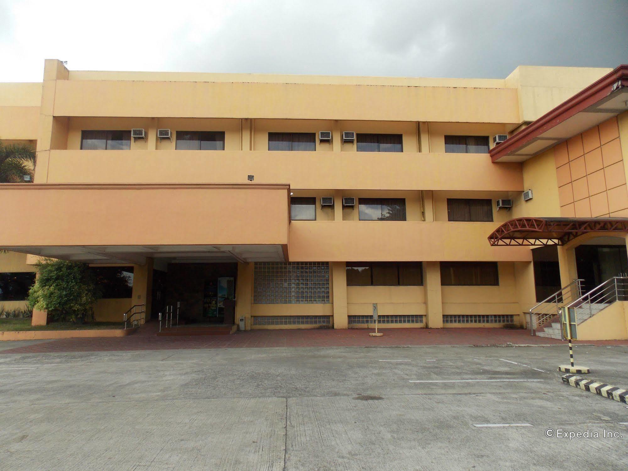 Grand Regal Hotel Bacolod Kültér fotó