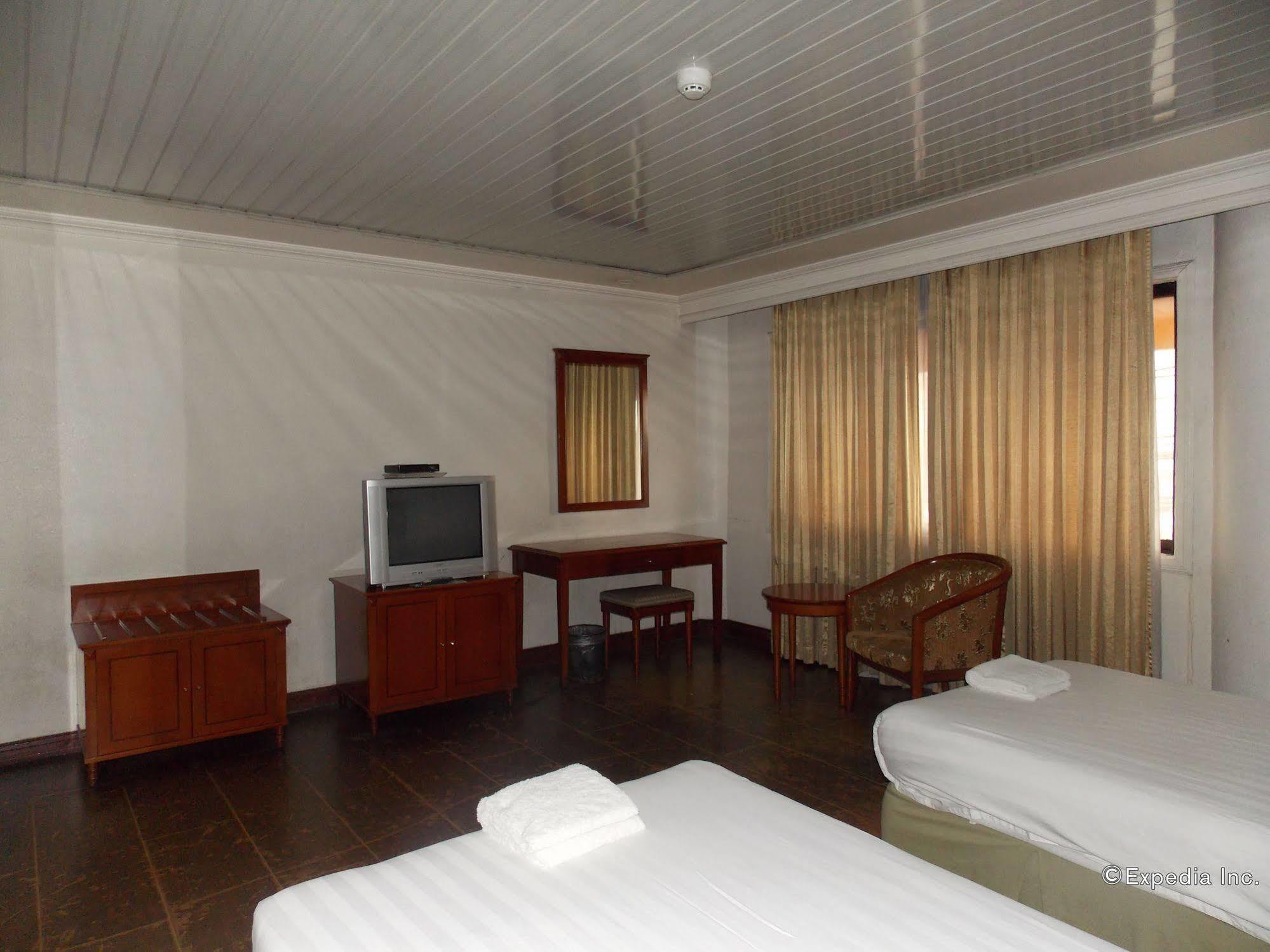 Grand Regal Hotel Bacolod Kültér fotó