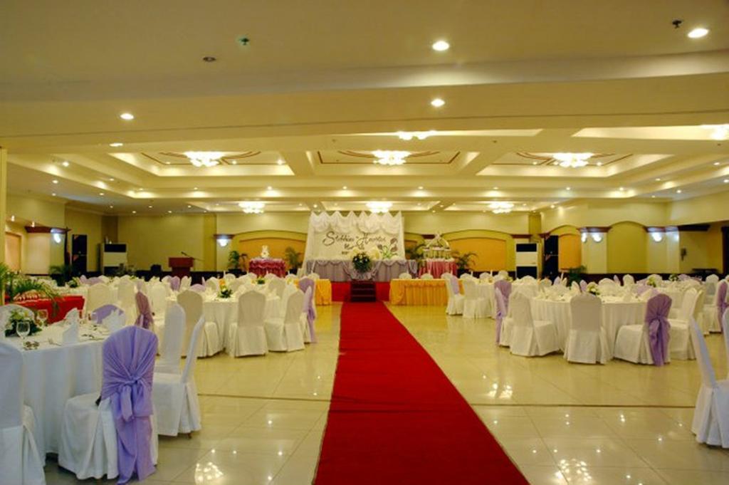 Grand Regal Hotel Bacolod Kültér fotó